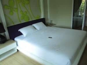 Lantana Pattaya Hotel & Resort bedroom