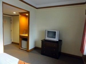 Silom City Hotel opposite side of the room with TV