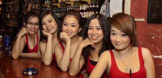 HCMC Vietnamese bargirls