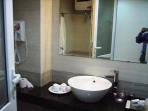 Hanoi Serene Hotel sink in the bathroom