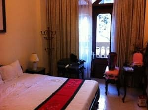 Lucky Hotel Hang Trong Street Hanoi bedroom with big bed