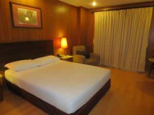 Dynasty Inn Pattaya standard room