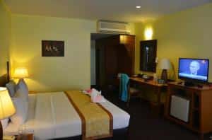 Sabai Resort room with amenities