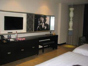 Way Hotel in Naklua Pattaya room modern artsy amenities