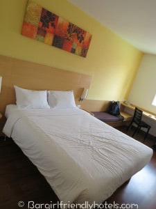 beds found in the basic rooms are good quality at Ibis Pattaya H