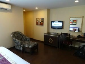 Mac Boutique Suites Hotel room amenities