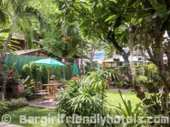 Buri Gallery House Hotel quiet gardens