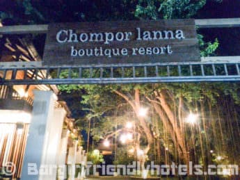 Chompor Lanna Boutique Resort entrance