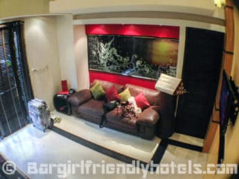 Living room with plenty of space at Kirikayan Boutique Resort