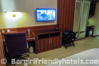 amenities-incluse-a-large-lcd-tv-with-a-large-variety-of-channels