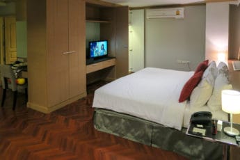 Bedroom area in the Junior Suite at Alt Hotel Nana in Bangkok