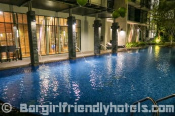 Lovely inner courtyard and pool area in the Altera Hotel and Residence by At Mind (Formerly: At Mind Serviced Residence) in Pattaya